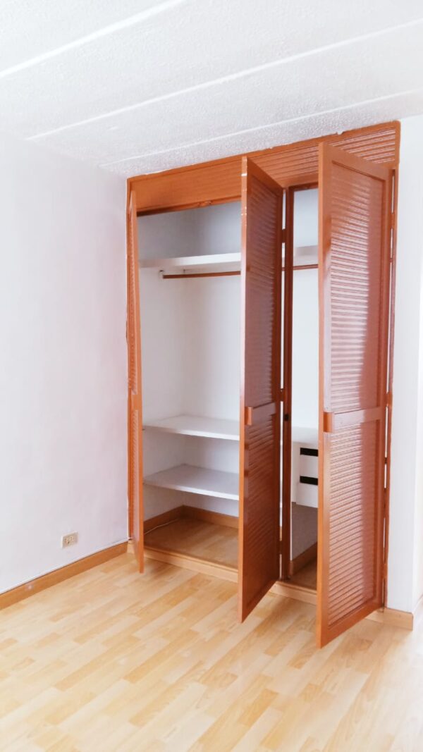 VENTA  DE APARTAMENTO EN SAN CIPRIANO BOGOTÁ - Imagen 7
