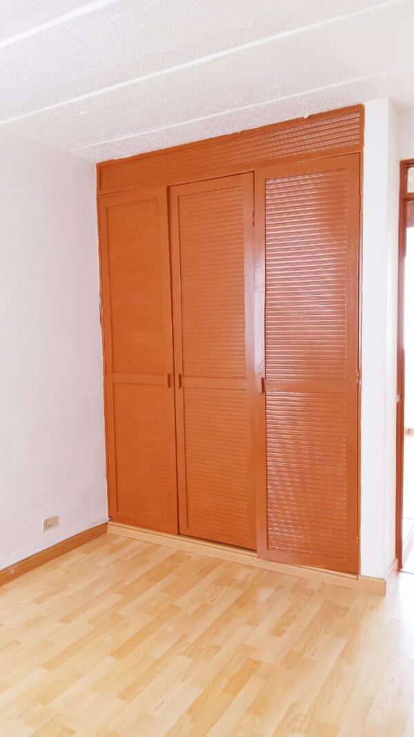 VENTA  DE APARTAMENTO EN SAN CIPRIANO BOGOTÁ - Imagen 6