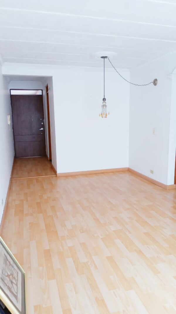 VENTA  DE APARTAMENTO EN SAN CIPRIANO BOGOTÁ - Imagen 2