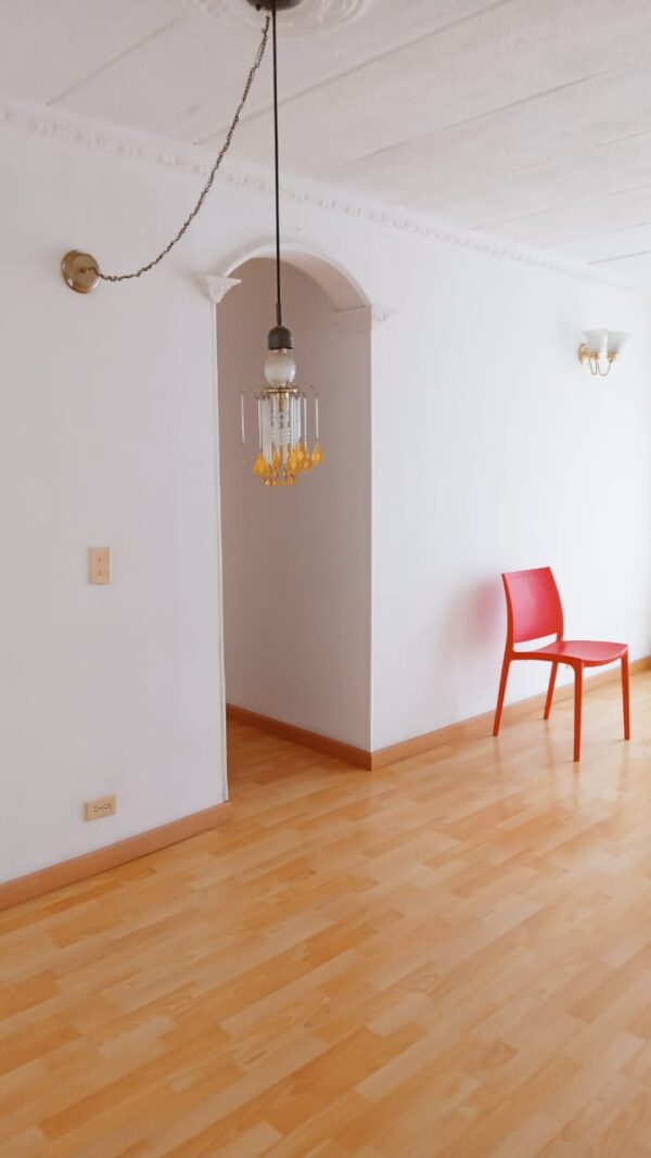 VENTA  DE APARTAMENTO EN SAN CIPRIANO BOGOTÁ - Imagen 3