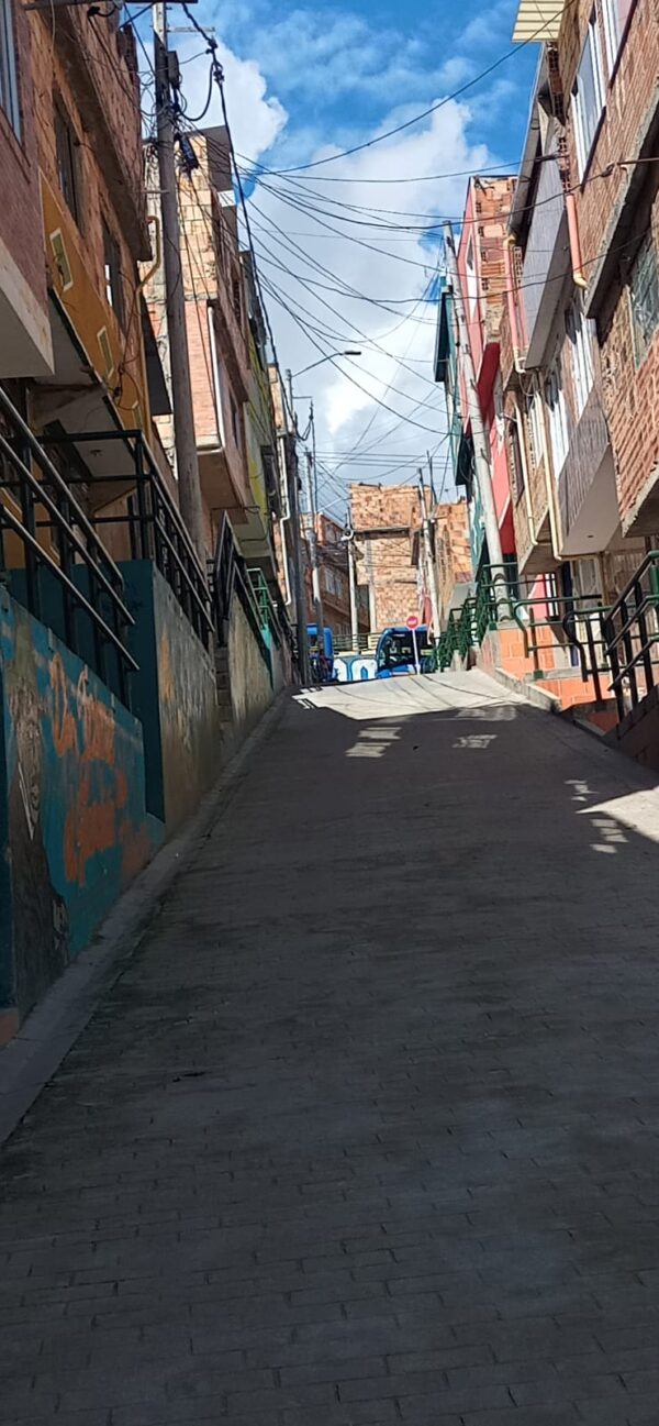 VENTA DE EDIFICIO EN USME - Imagen 3