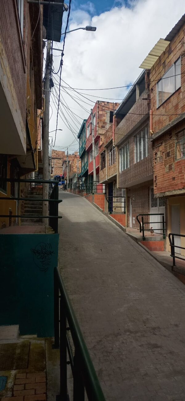 VENTA DE EDIFICIO EN USME - Imagen 2